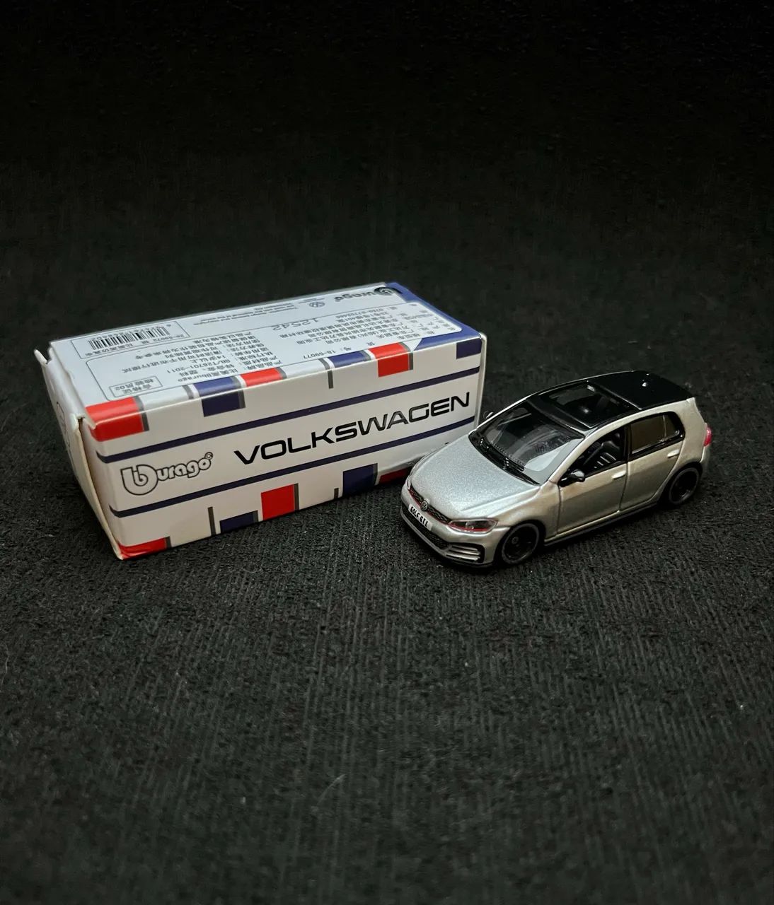 Volkswagen Golf GTI 2017 - Bburago - Foto 2