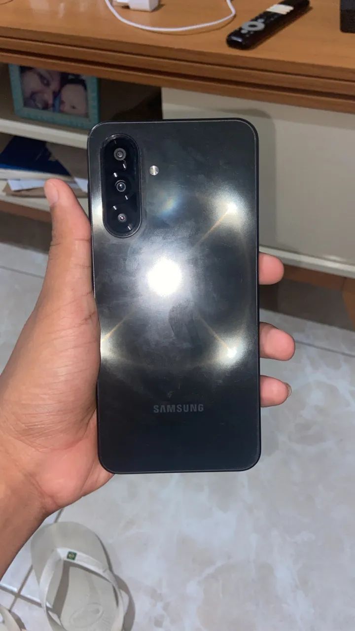 Samsung A17 - Foto 2