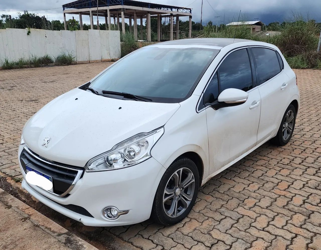 Peugeot 208 2015