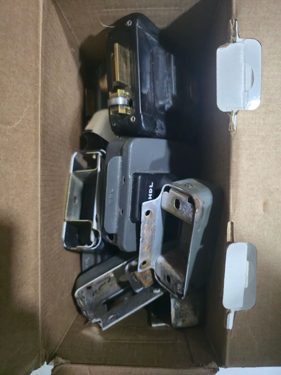 Vendo porteiros e mola de portas. - Foto 2
