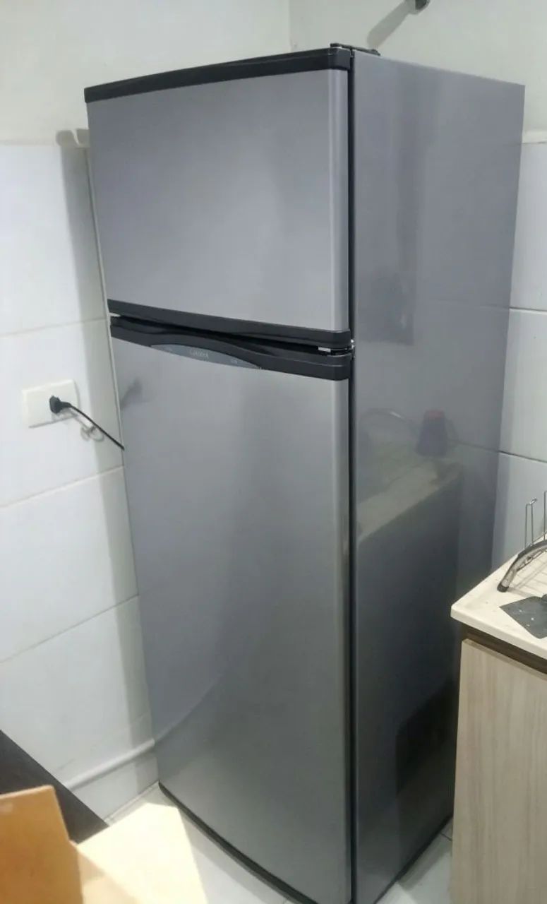 Envelopamento de geladeira  - Foto 3