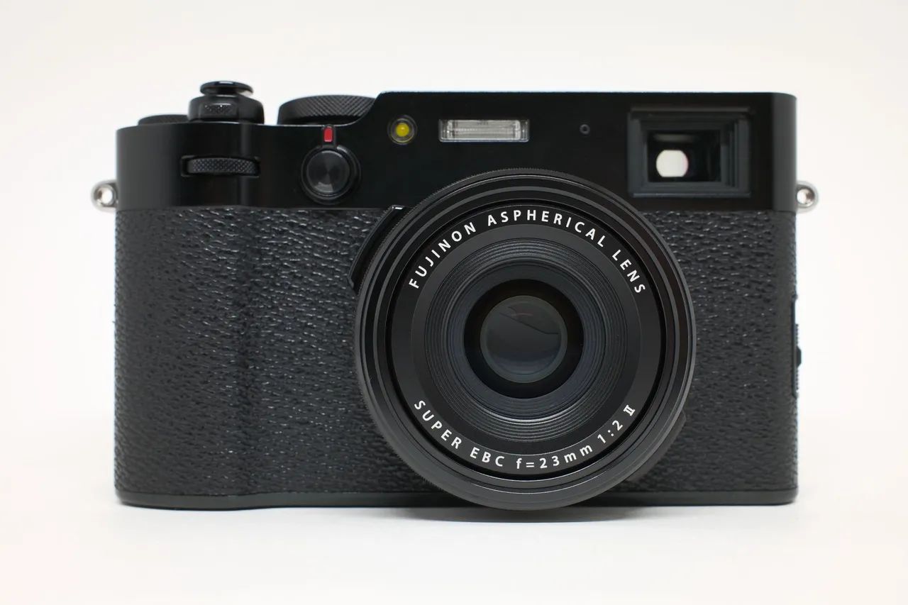 Fujifilm X100V Black - impecável - apenas 4300 cliques - na caixa