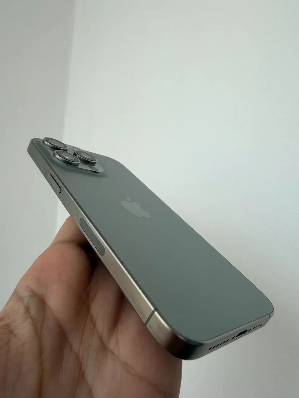 iPhone 15 Pro Max - Foto 3