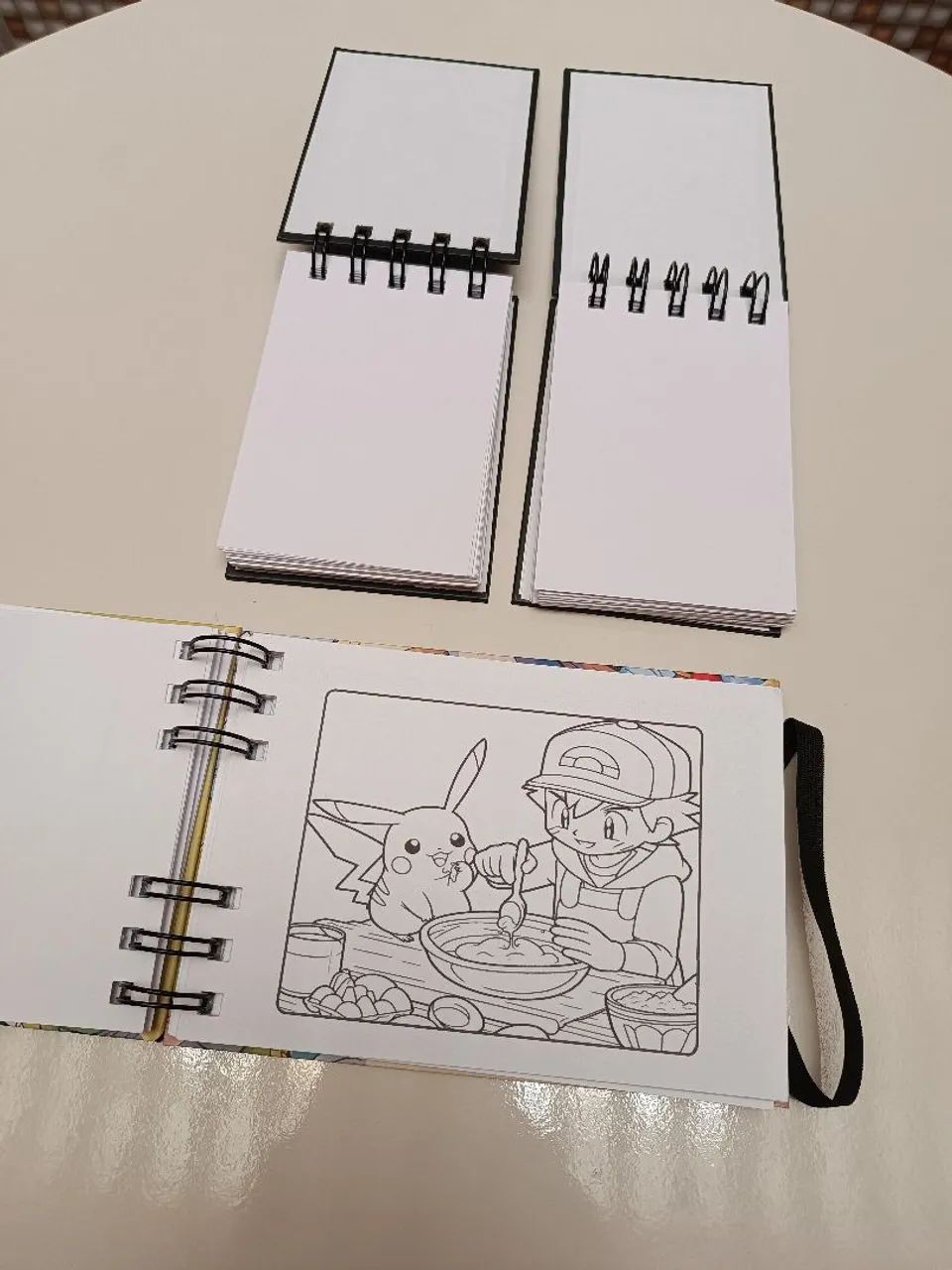 Conjunto Livro de Colorir + 2 Blocos de Nota - Foto 5