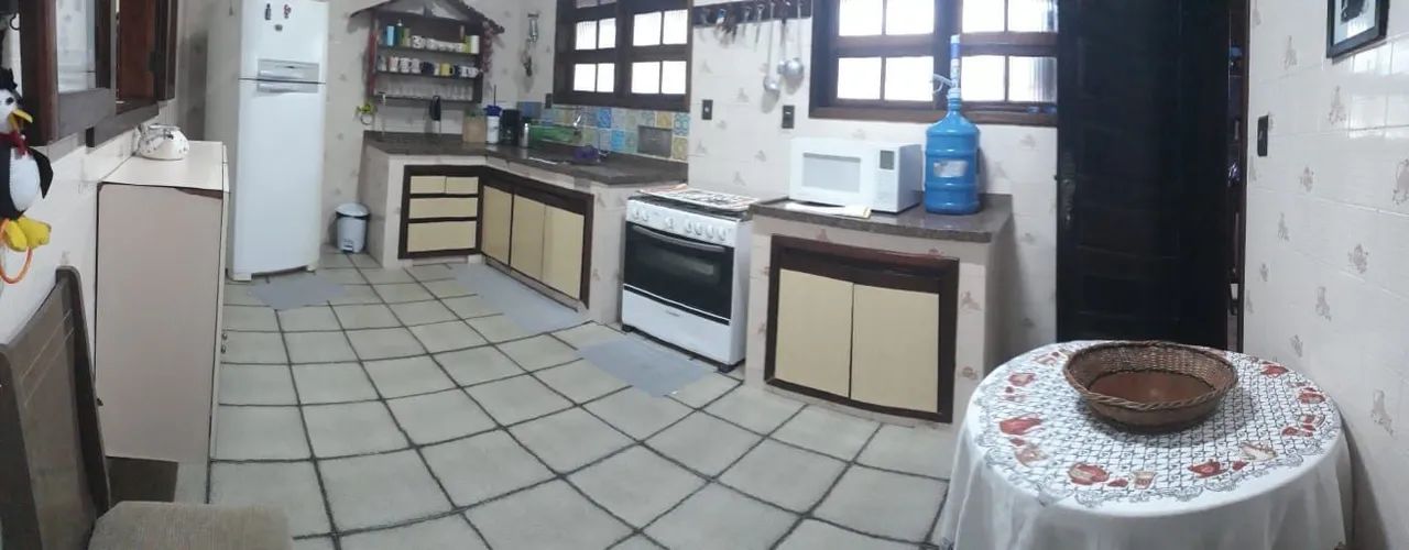  Casa para Temporada-Conforto, Espaço e Lazer a apenas 150 metros da Praia-Angra dos Reis  - Foto 5