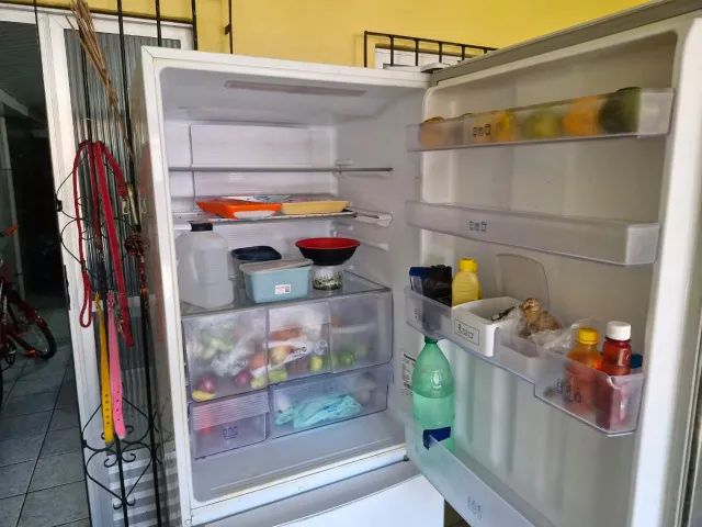Geladeira Panasonic Inverter 425L - Foto 4
