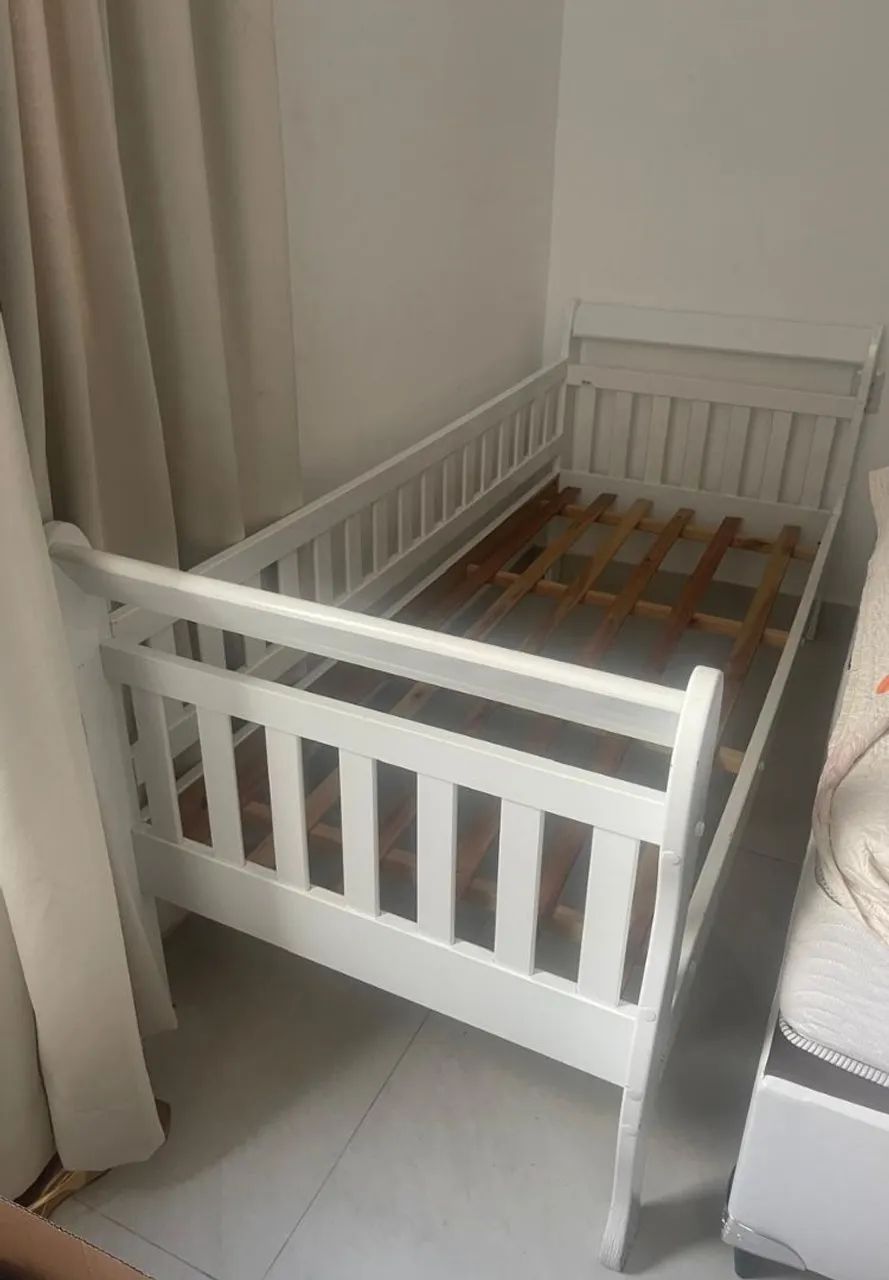 Cama babá em ótimo estado de conservação 