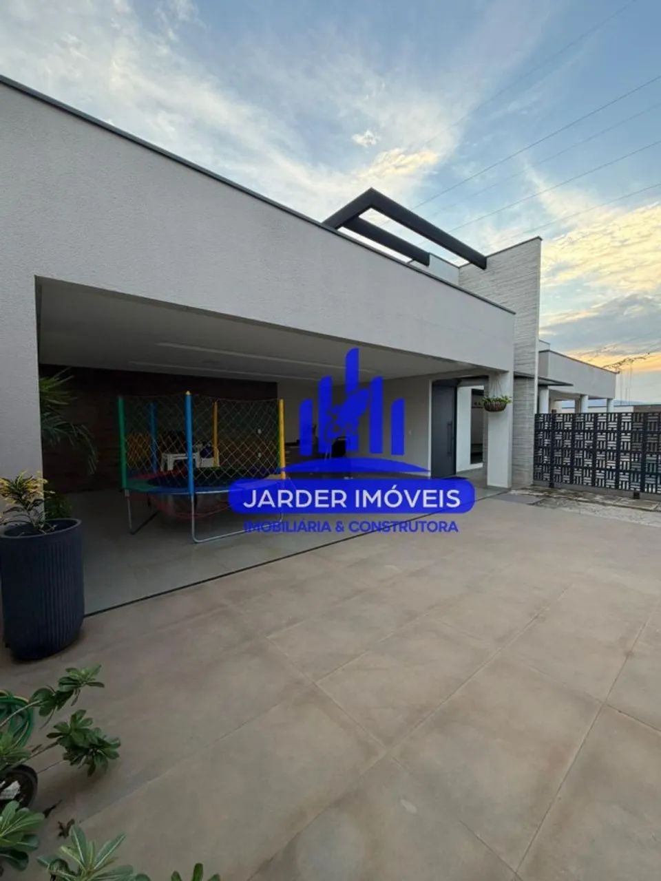 Casa para venda / bairro Parque dos Carajás