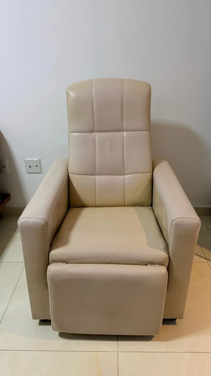 Poltrona Reclinável - Bege