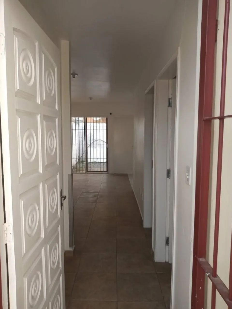 Aluga-se casa com dois quartos! - Foto 4