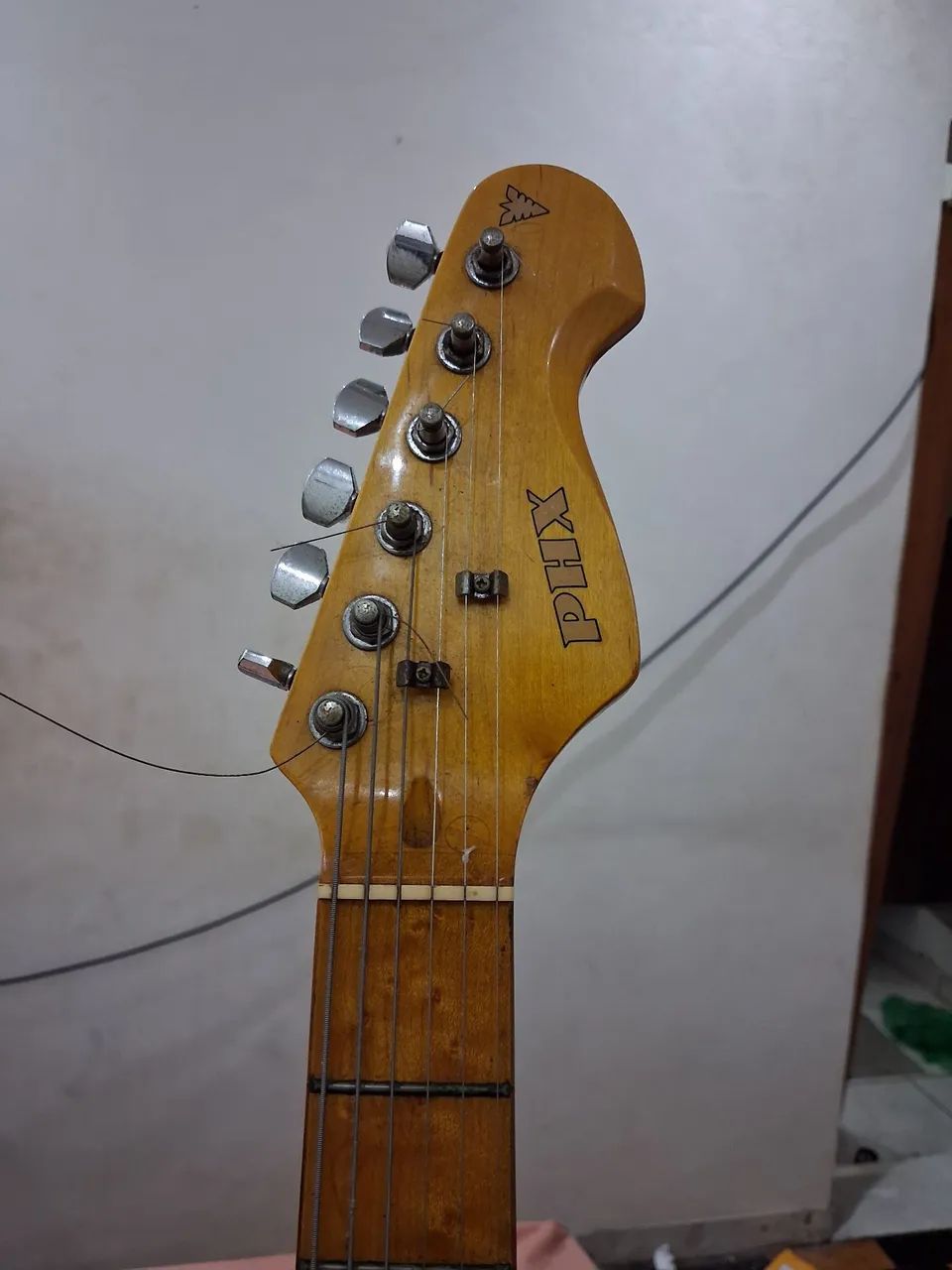 Guitarra Strato PHX - Foto 2