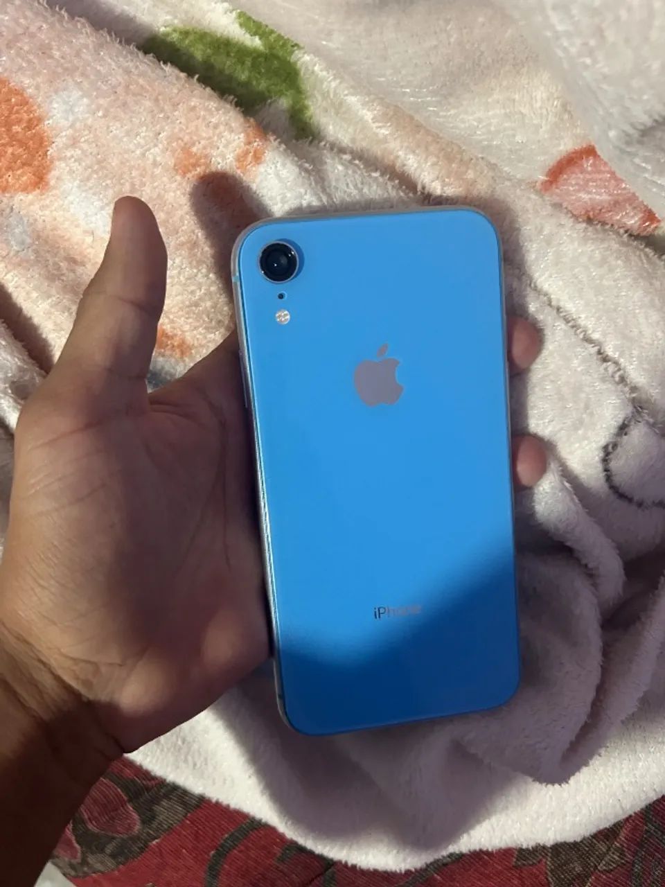 Xr, 64gb, saúde da bateria 74%, cor azul, perfeito estado