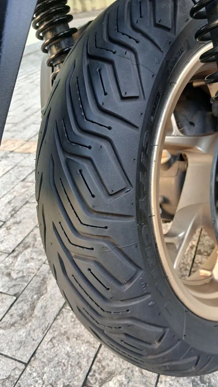 XMAX 250 MUITO NOVA - Foto 4