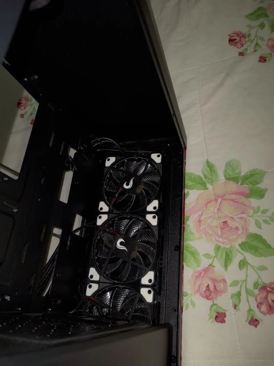 Gabinete Cooler Master - Foto 3