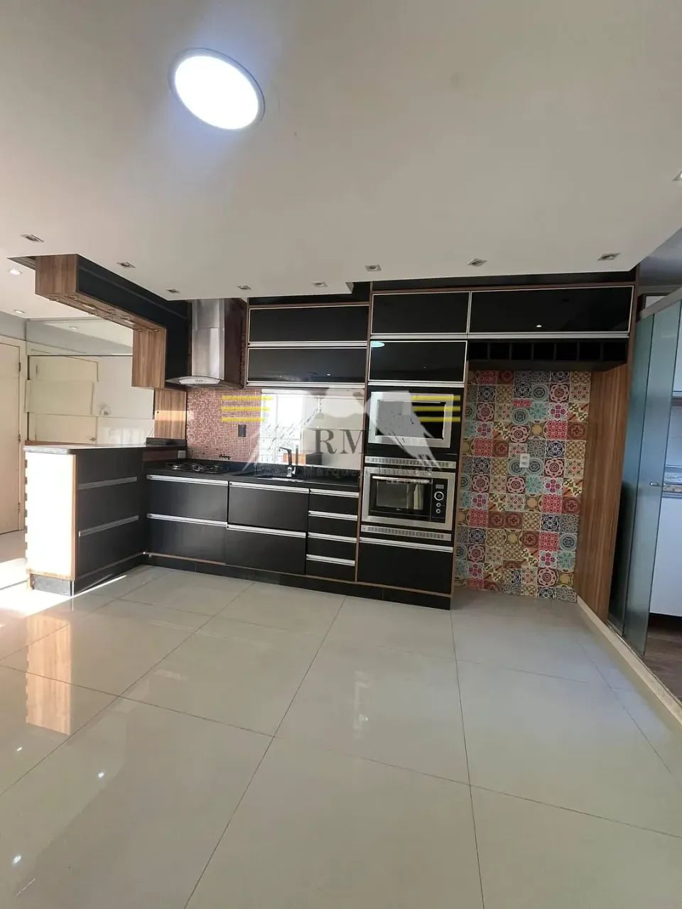 Apartamento com 2 Dormitórios e Armários Completos na Cozinha, Quarto de Casal e Lavanderi - Foto 3
