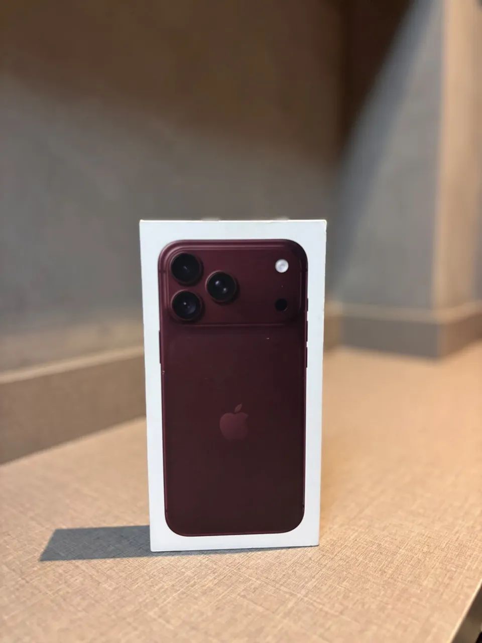 Iphone 18 Pro Max 256gb Bordô - Foto 4