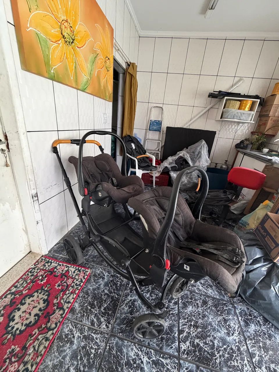 Carrinho de bebê para gêmeos  - Foto 2