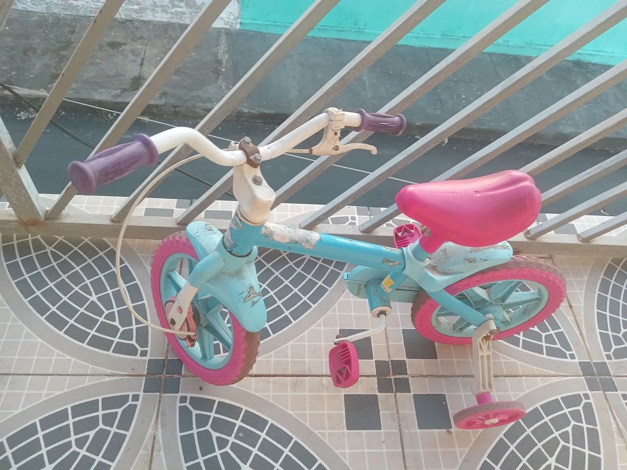 Vendo bicicleta aro 12 - Foto 2
