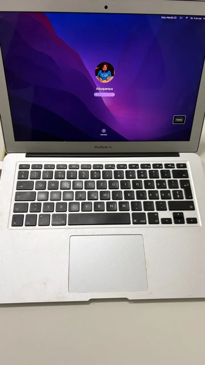 MacBook Air (Retina, 13-inch, 2018) 本体 Macbook Air Retina 13-inch 2018<br>Processador: Core i5<br>Memória