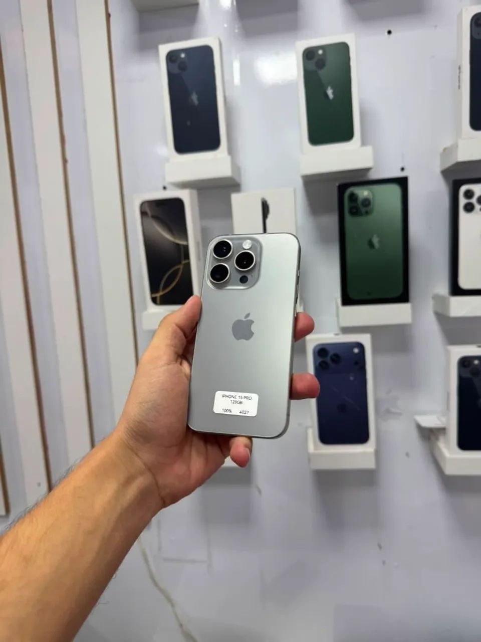 iPhone 15 Pro - 128GB <br>?3.650,00