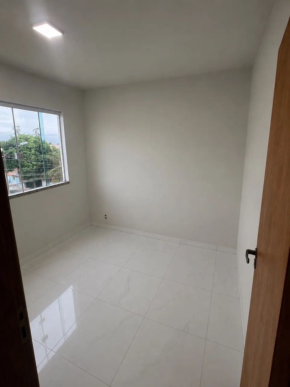 Alugo Quarto em Casa Compartilhada - Apenas Mulheres