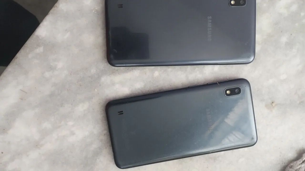 Vendo 2  a10 por 130, tela trincada mais funciona perfeitamente. - Foto 4