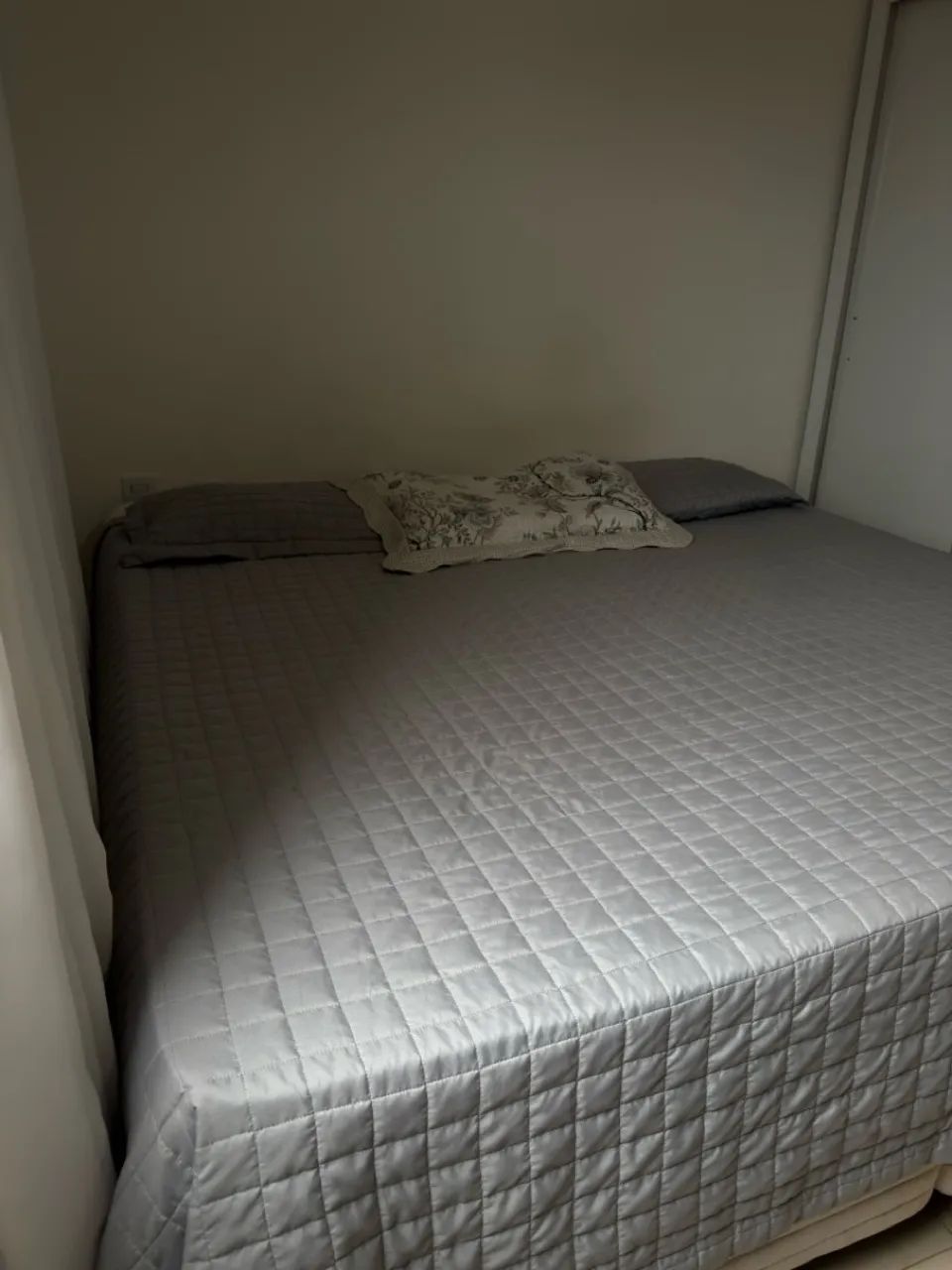 CAMA SUPER KING - ÓTIMO ESTADO!  - Foto 2