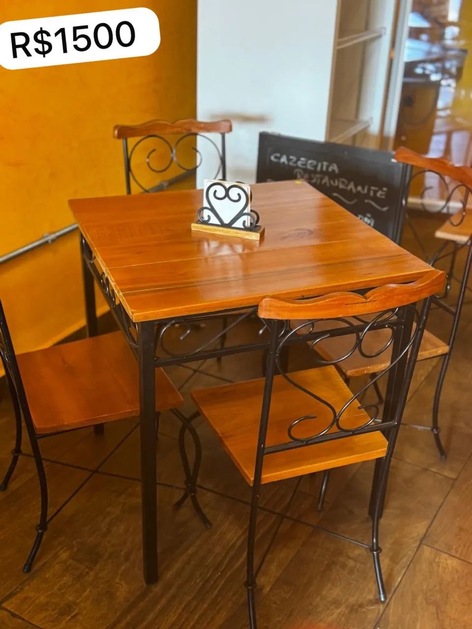 Mesa madeira maciça para bares e restaurantes  - Foto 2