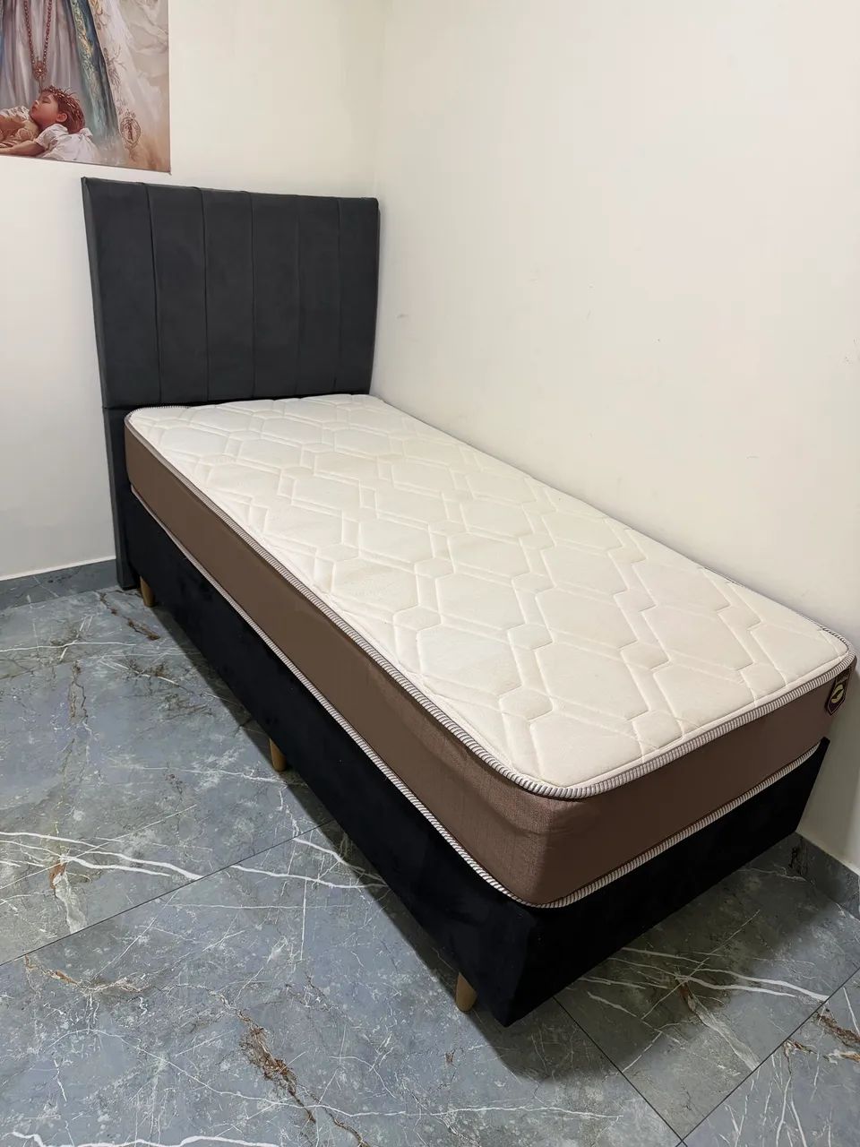 Cama de solteiro 