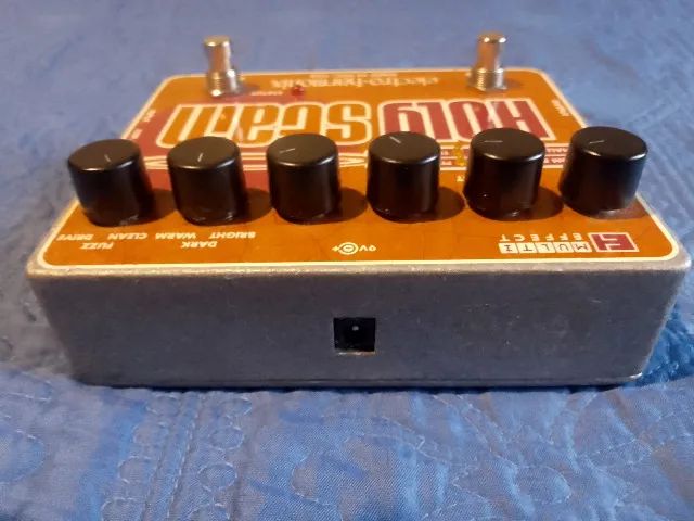 Pedal Holy Stain - Electro Harmonix - fuzz, drive, reberb, tremolo