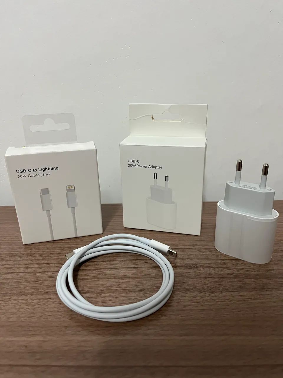 Carregador de Celular com Cabo USB-C Lightning  - Foto 2