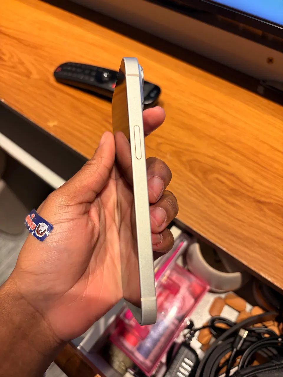 iphone 14 128GB - Traseira trincada funcionando perfeitamente  - Foto 4