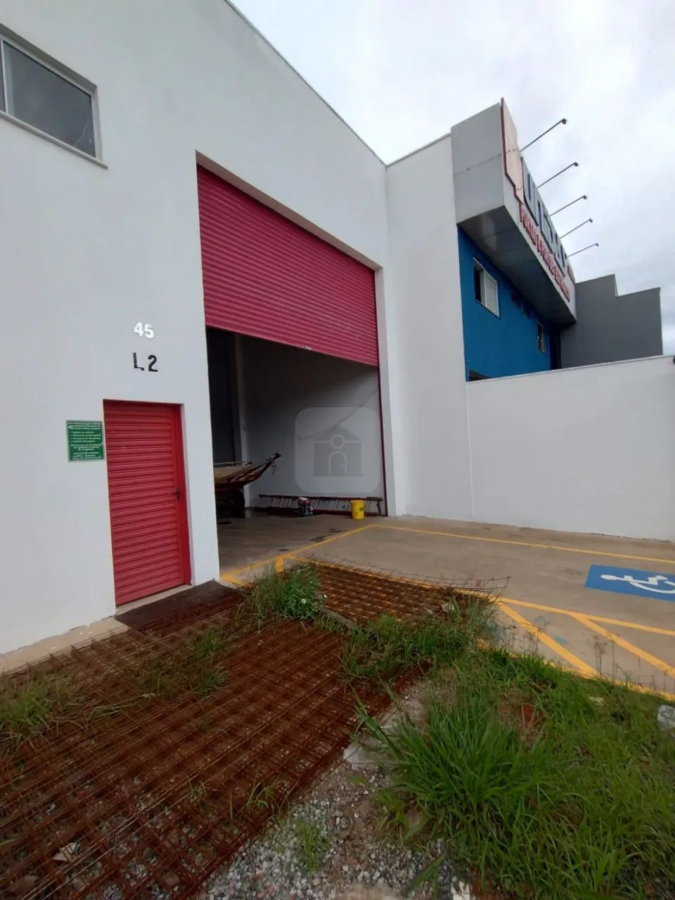 Galpão comercial para locação no bairro Santa Rosa