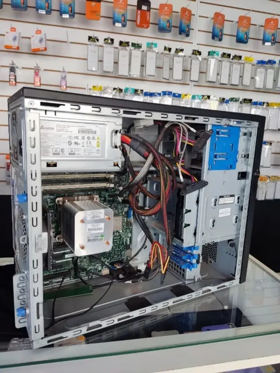 PC HP Proliante ML30 Gen8 V6 - Foto 2