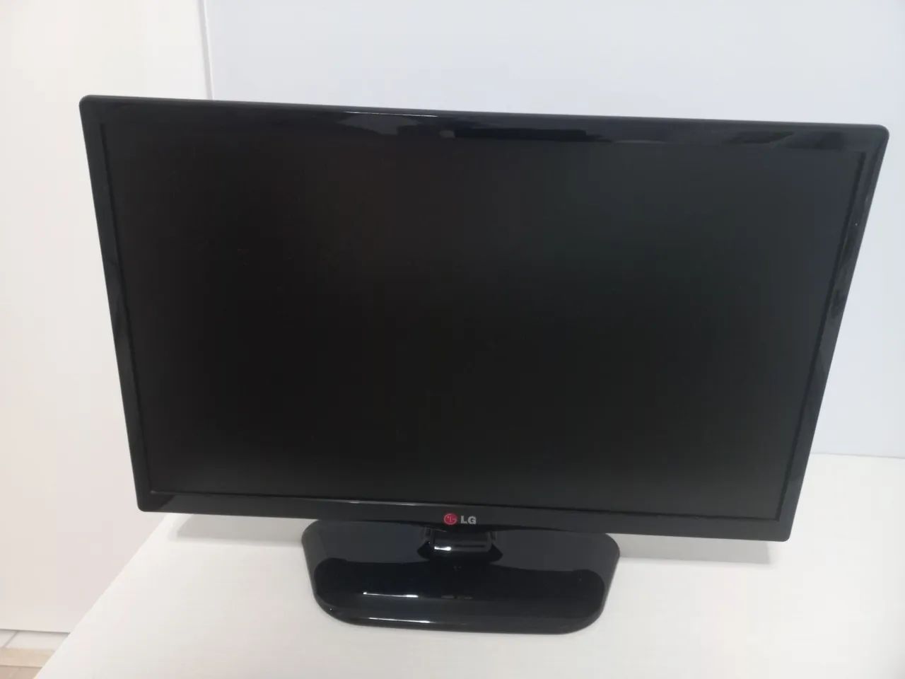 Vendo TV/Monitor LG 21,5 polegadas - Foto 4