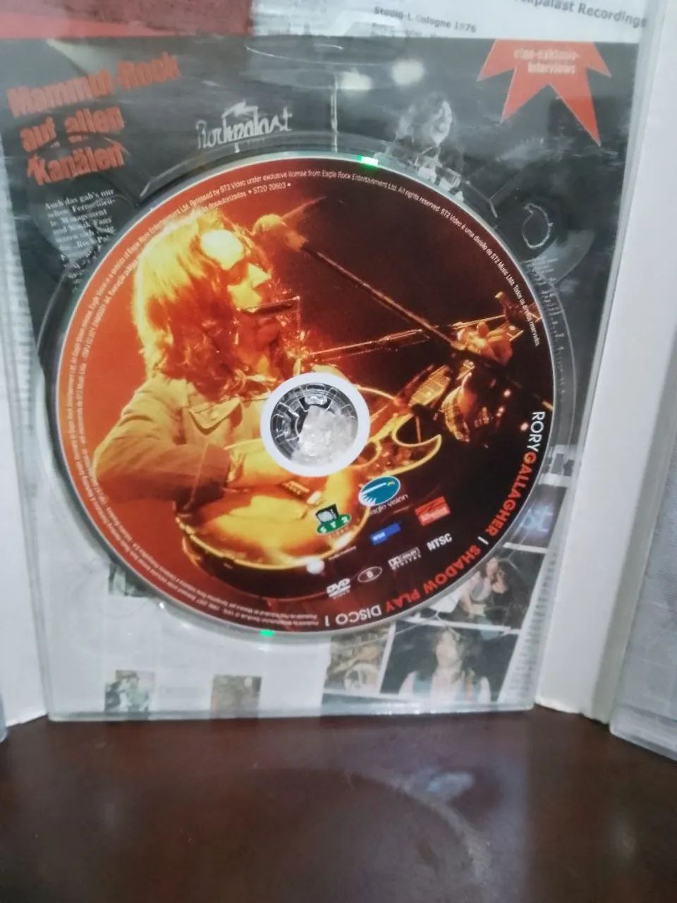 DVDS Rory Gallagher - Shadow Play: 5 Concerts 1976-1990 (Box Triplo com 3 DVDs) - Foto 2