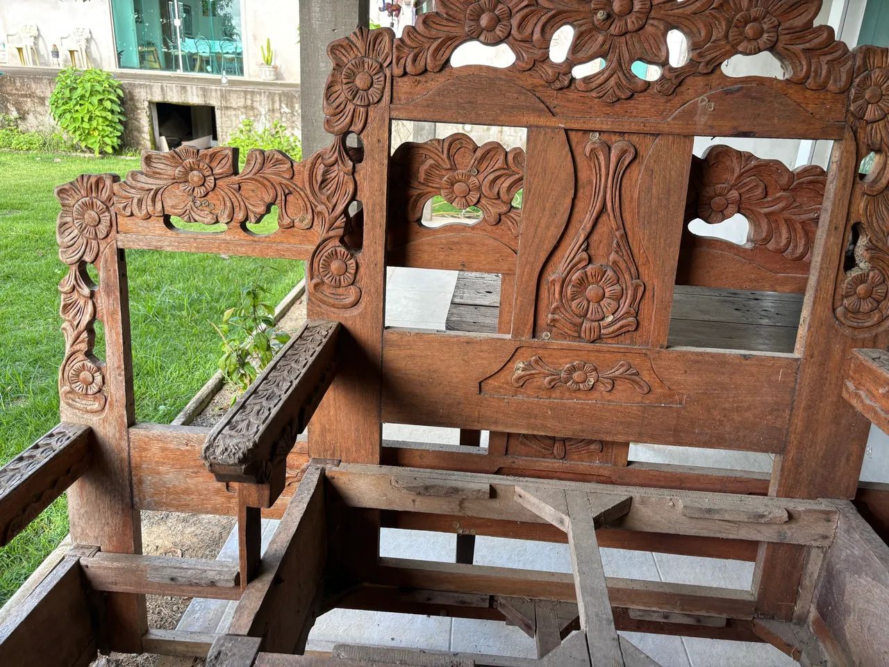 Conjunto de Sofá antigo de três e dois lugares  - Foto 2