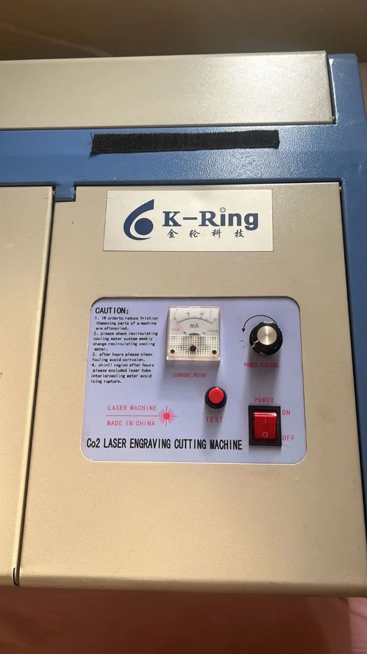 Máquina de corte a Laser de CO2 40w fechada - Foto 2