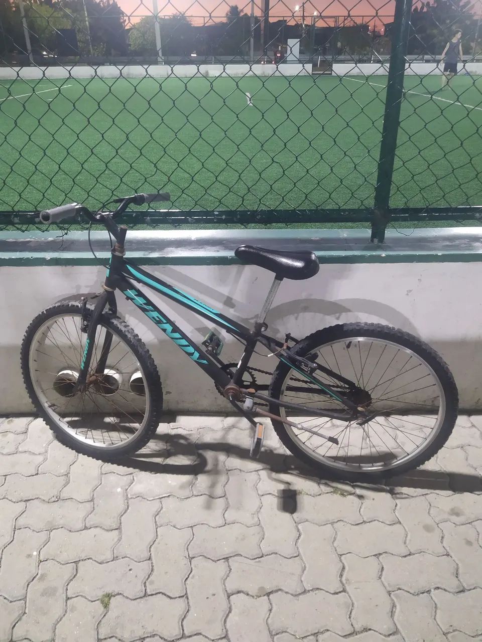 Bike Aro 24 semi nova 