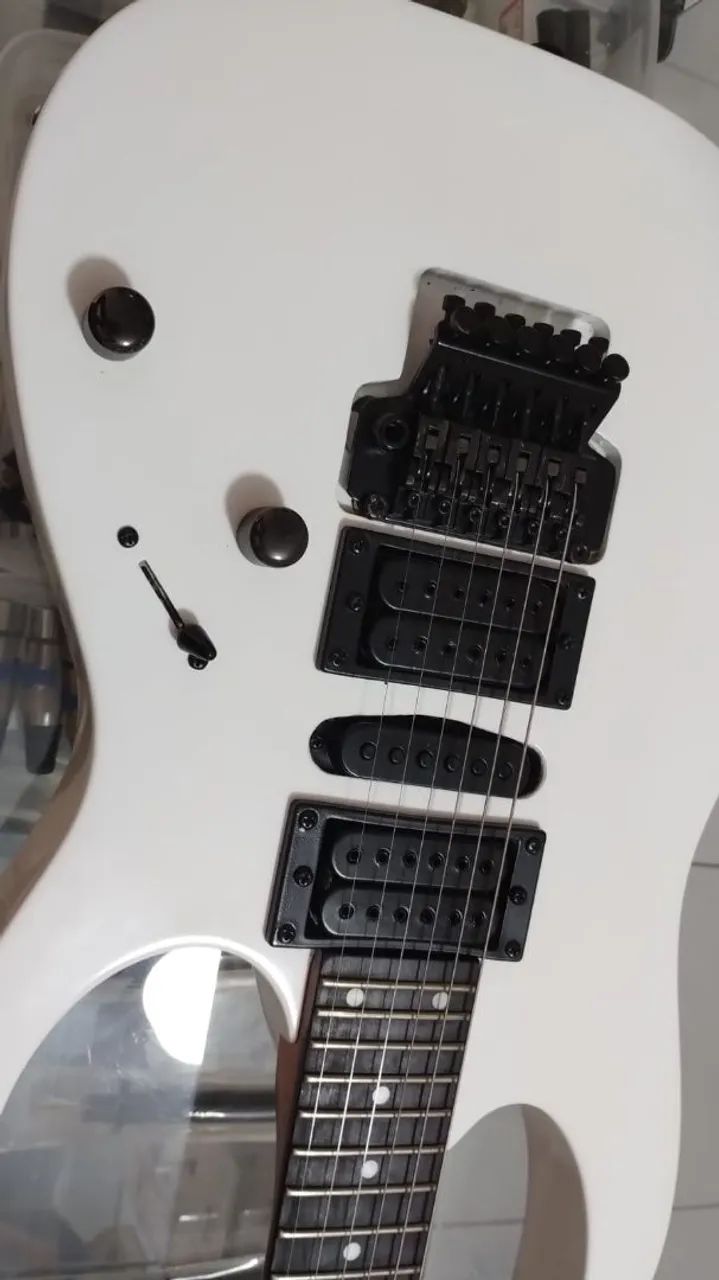 Guitarra Ibanez RG450B renovada - Foto 2