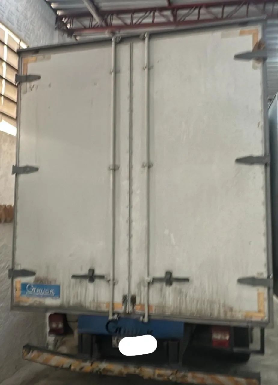 Bau vw exprres  5 metros .Ano 2024 