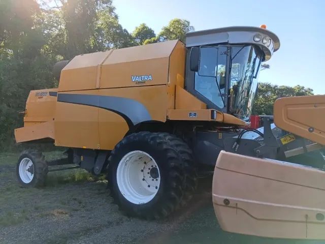 Colheitadeira Valtra - BC 4500, 20 pés, Duplada. Fabricação 2011 - Foto 5
