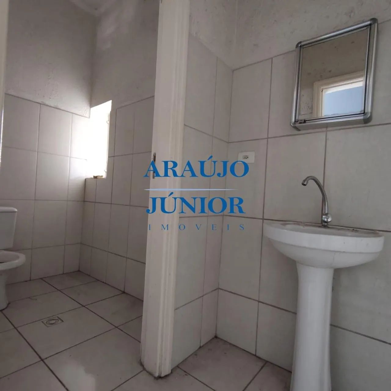 Sala Comercial para Locação no centro de Americana, ideal para comercio popular. - Foto 2