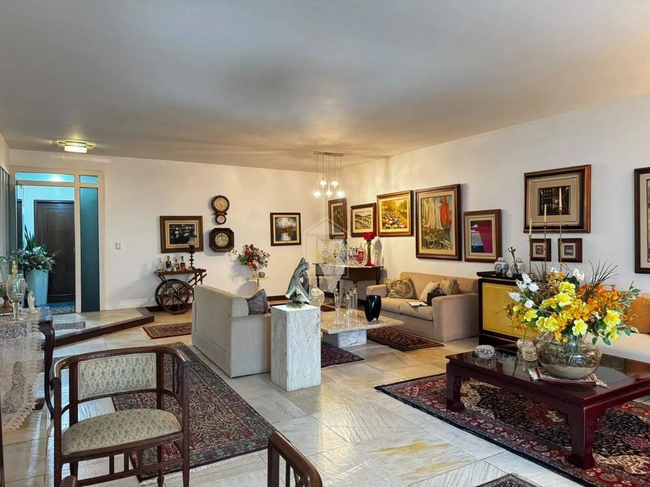 Apartamento 4 Quartos com 3 Suítes e 2 Vagas Soltas na Praia do Canto - Foto 5