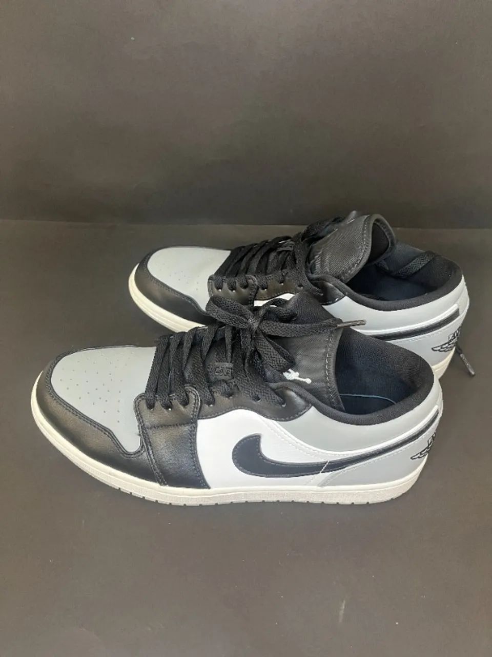 Tenis Nike Jordan low   41 (usado)