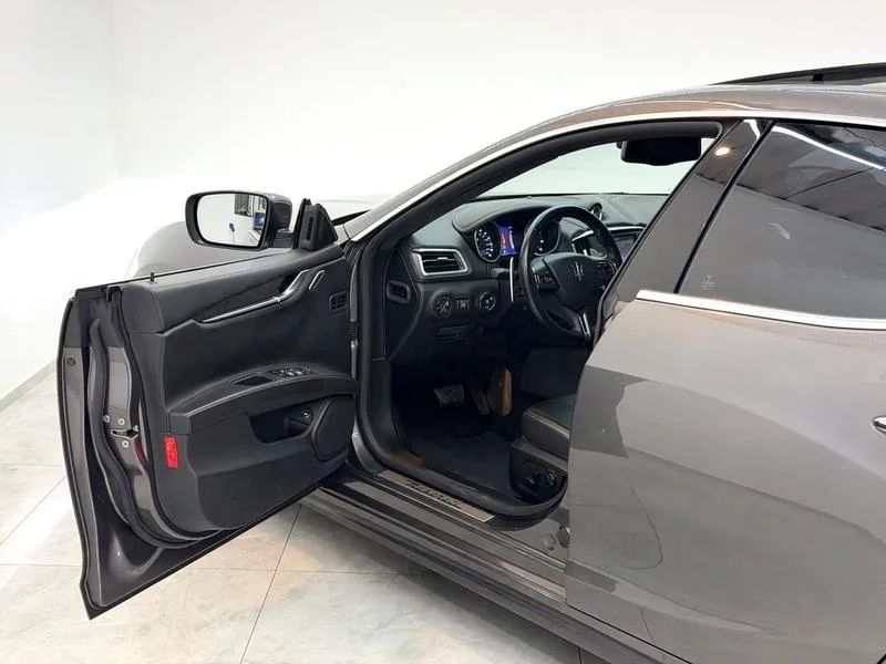 Maserati Ghibli 3.0 V6 330cv Aut., foto 20 de 20