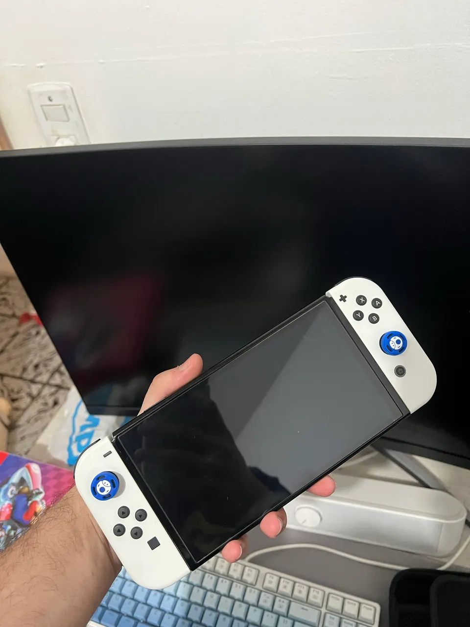 NINTENDO SWITCH OLED BRANCO + 4 JOGOS - Foto 2