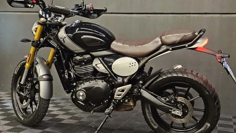 SCRAMBLER 400X 2025 Preta - Foto 5