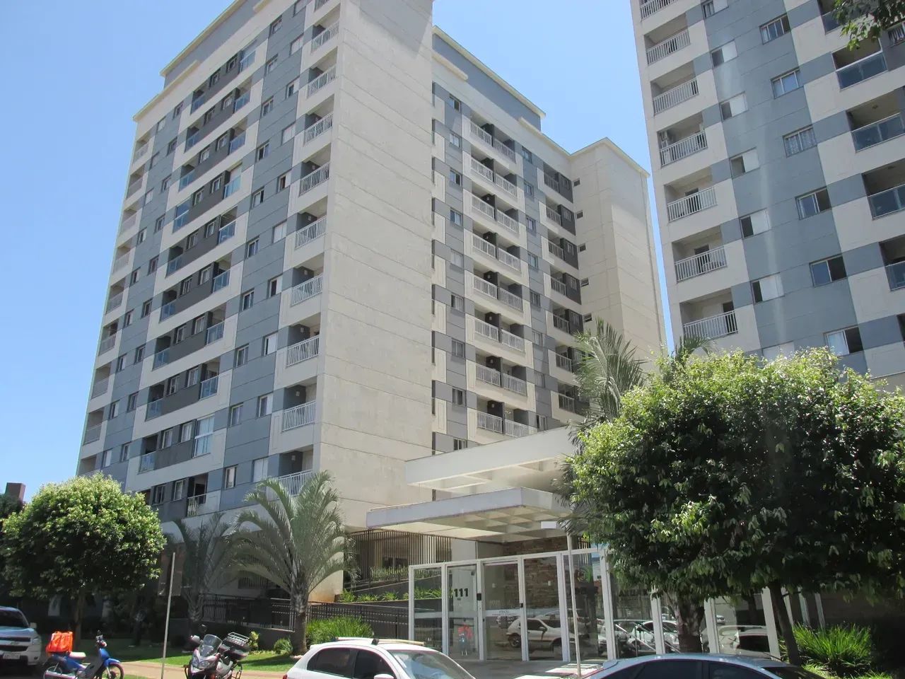 Ed. Aruak, 02 quartos (suíte), área de lazer e garagem!