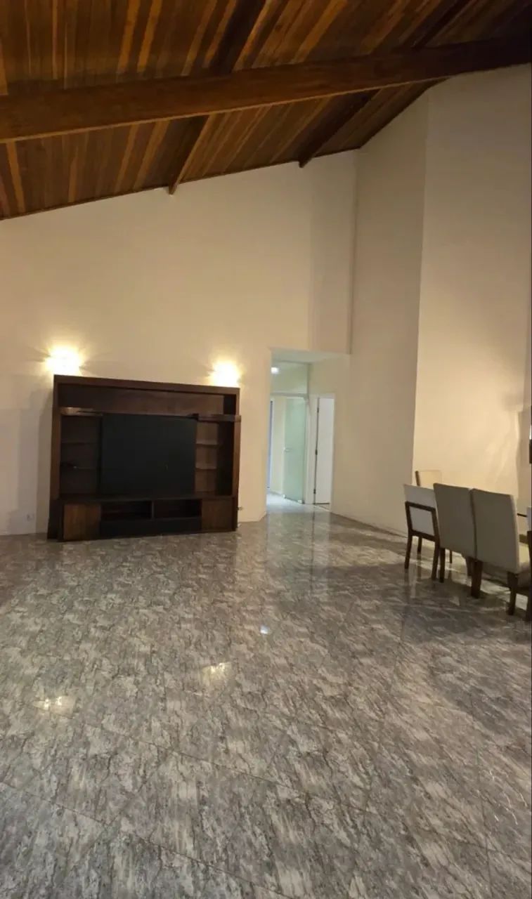 Belissima casa térrea com 4 dormitórios sendo 3 suítes piscina aquecida - Foto 4